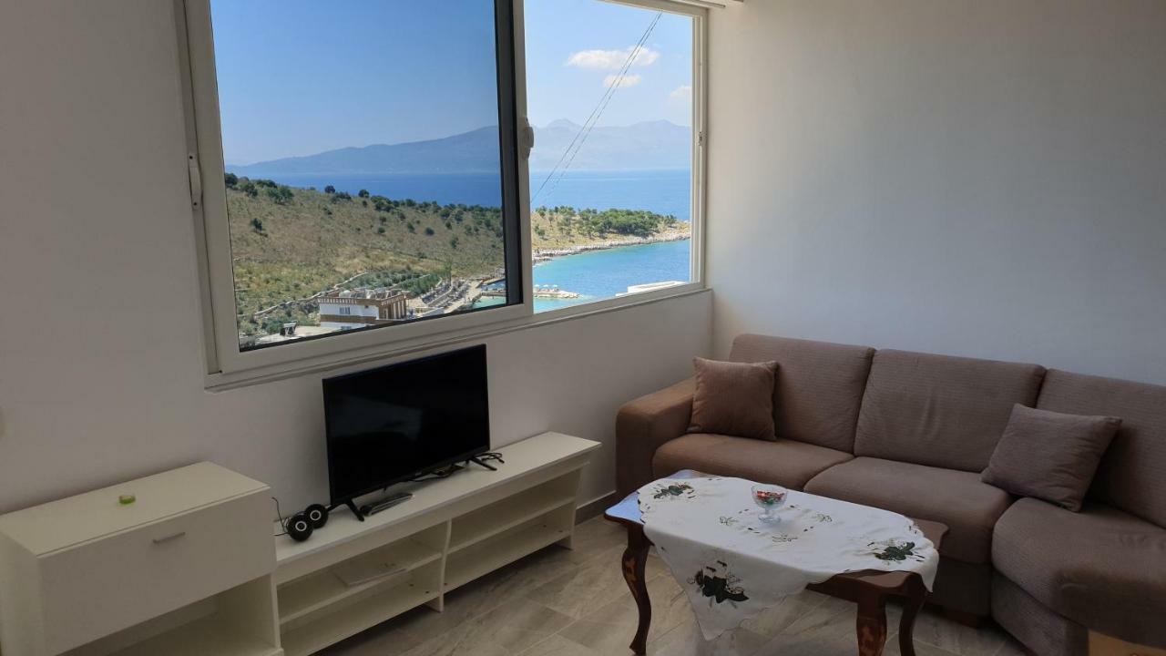 Luigi S Fairyview Apartment ซารานเดอ ภายนอก รูปภาพ